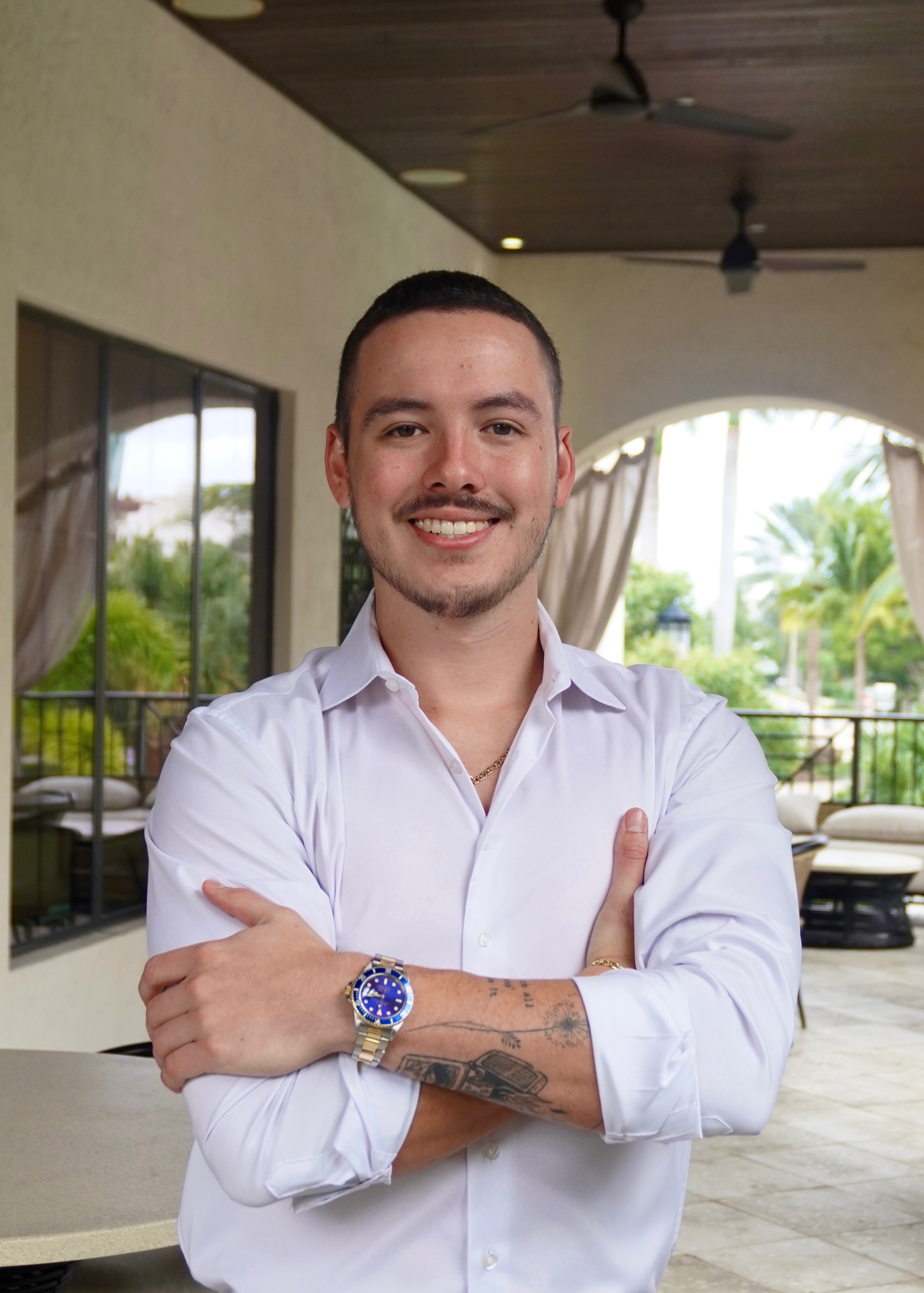 Thomas Hayes, Vantage Financial agent